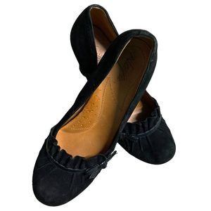 Vaya “Caitlin” Black Suede Kitten Heeled Pumps 8